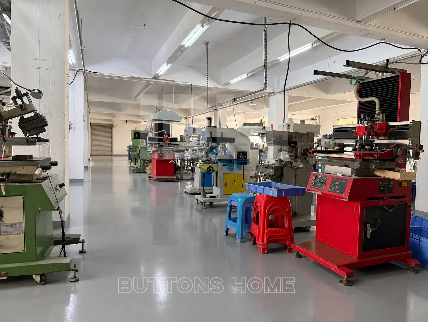Equipamentos instalados na oficina de ferramentas e fabricação